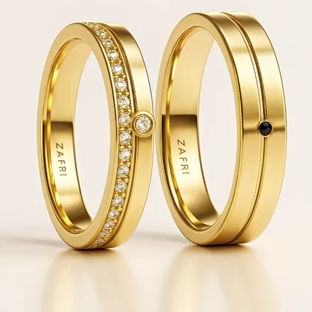 Aliança de casamento de ouro cravejada, com acabamento liso polido